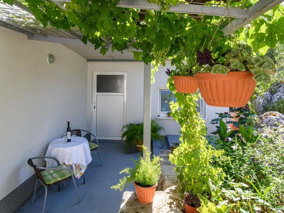 Apartments Beba - Peaceful Location Трогір Екстер'єр фото