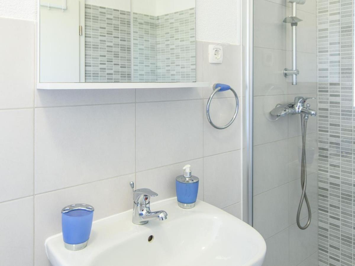 Apartments Beba - Peaceful Location Трогір Екстер'єр фото