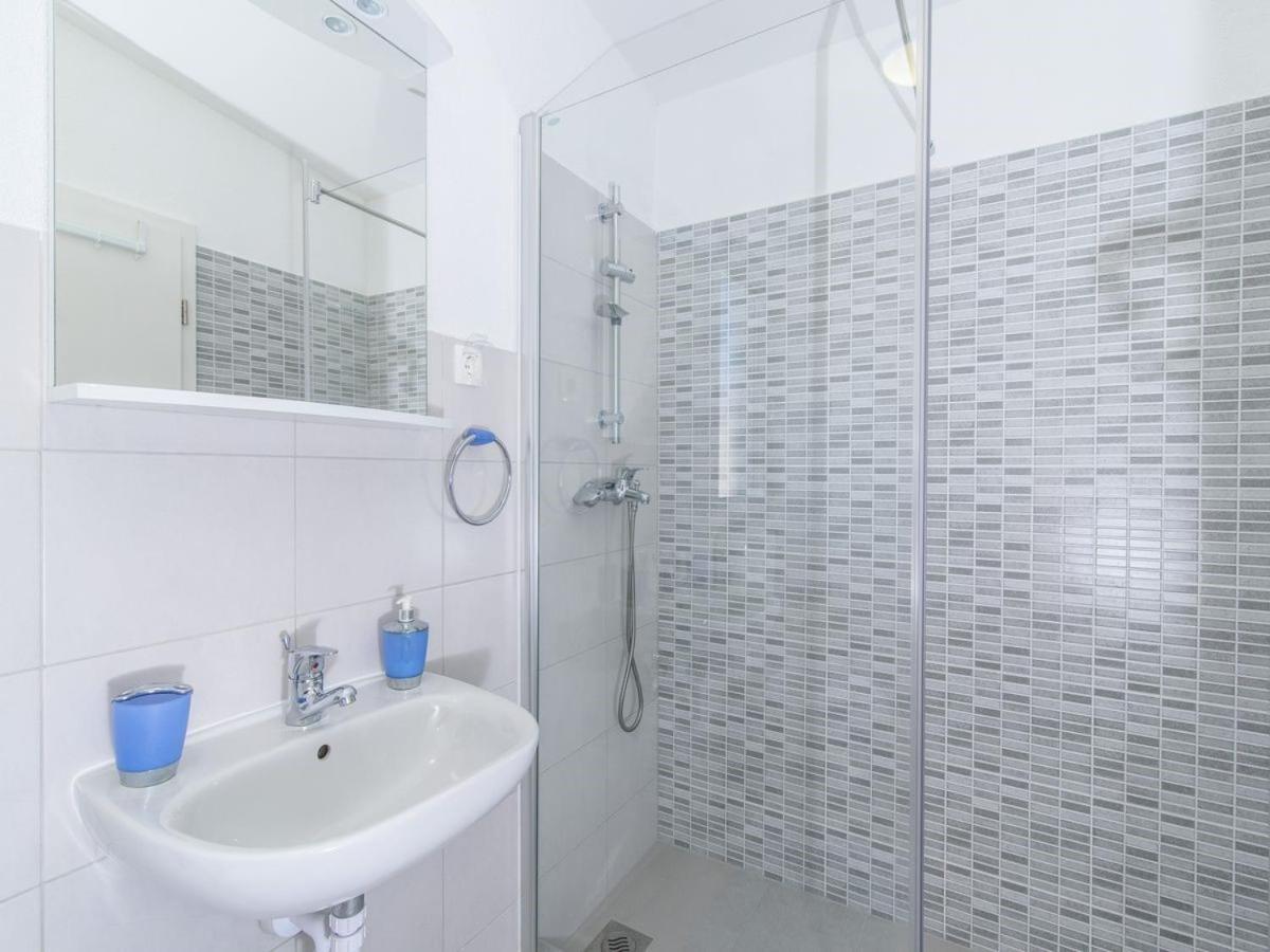 Apartments Beba - Peaceful Location Трогір Екстер'єр фото